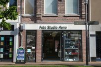 Fotostudio Heno In Amsterdam & Zaandam Voor Pasfoto'S En Studiofotografie